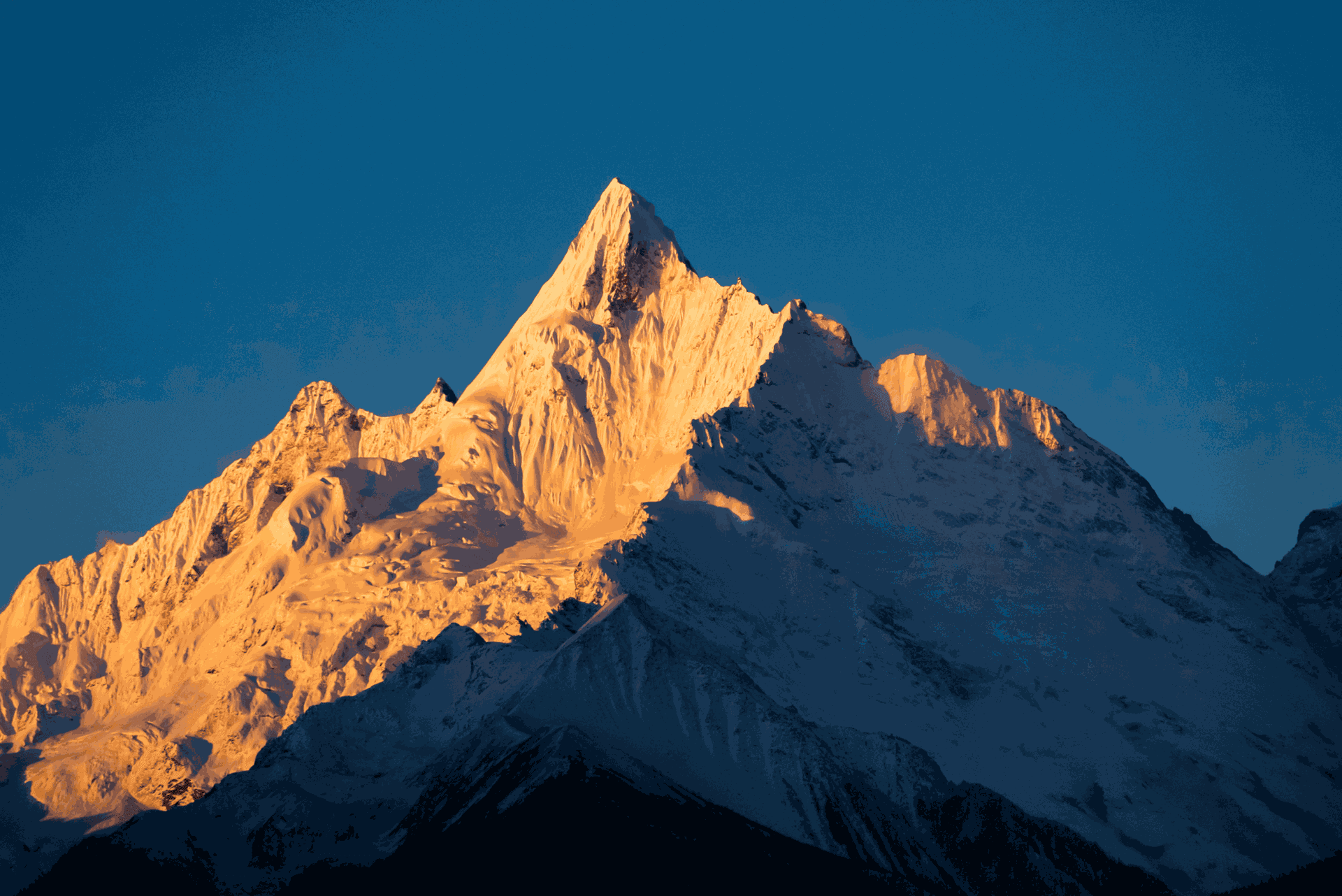 Kunming, Dali, Lijiang, Shangri-La & Lugu Lake 10-Day Small Group Tour
